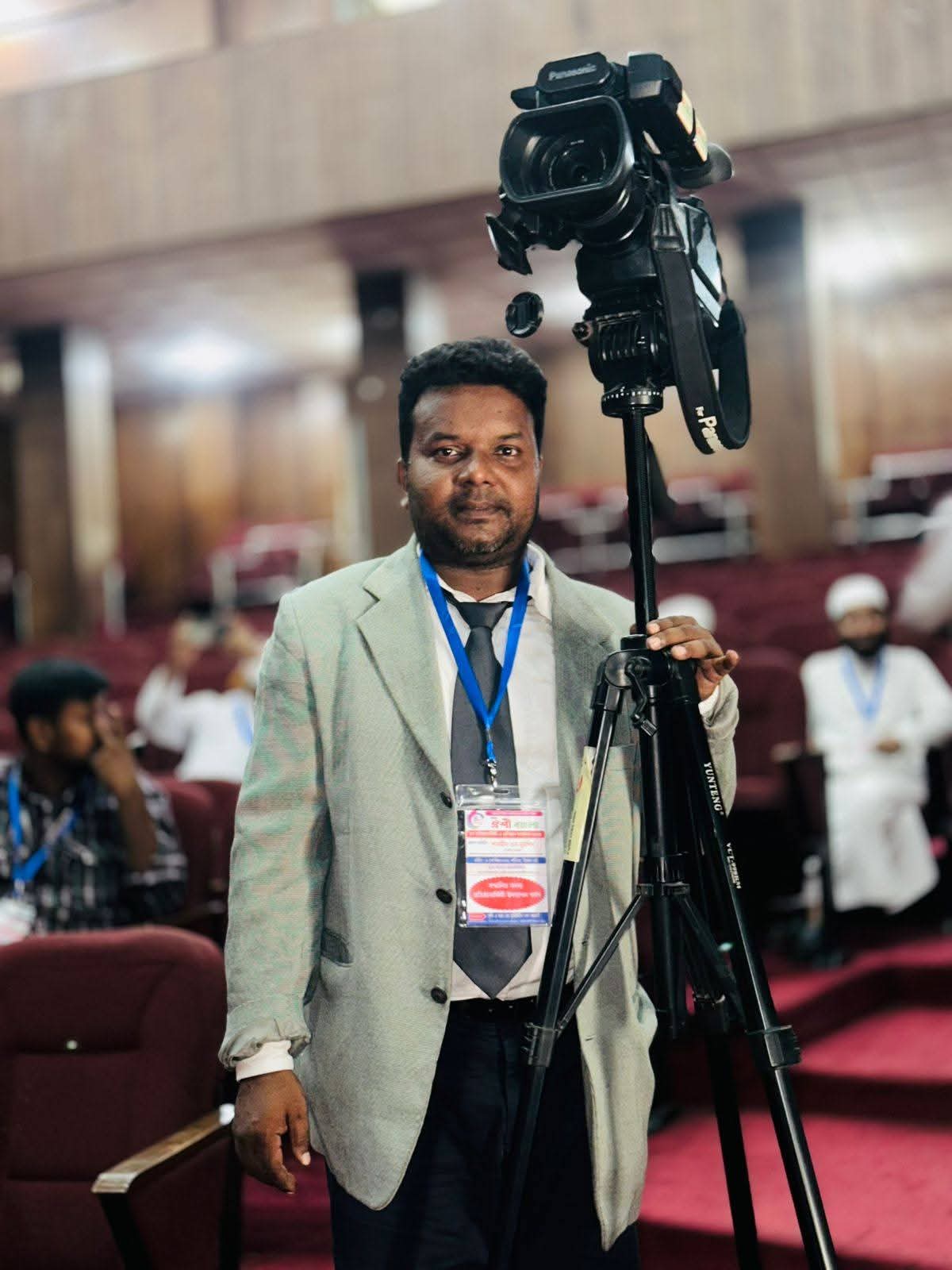 মাদক প্রতিরোধে সামাজিক সচেতনতার আহ্বান জানালেন সিনিয়র সাংবাদিক শামীম শাহরিয়ার।