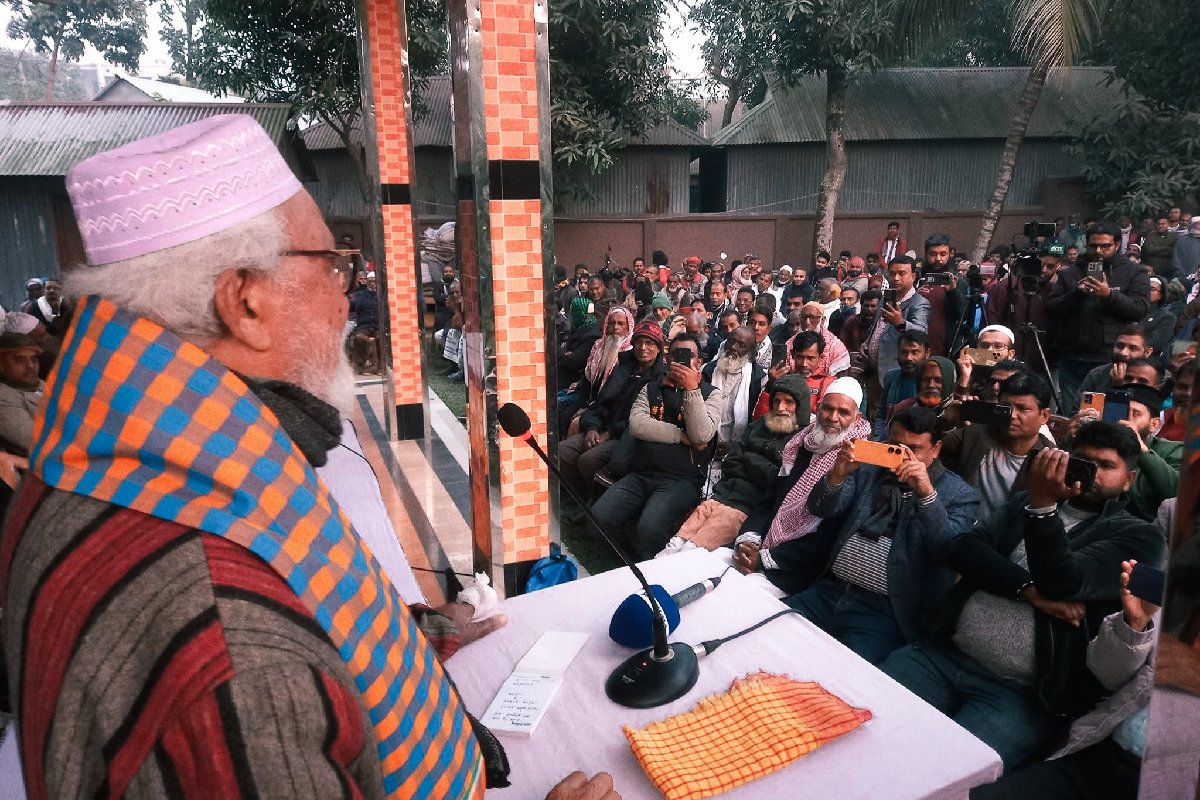পাকিস্তানি হানাদারদের চেয়েও খারাপ টাঙ্গাইল-৮ আসনের বিএনপি প্রার্থী ও দলের ভাইস চেয়ারম্যান আহমেদ আযম খান
