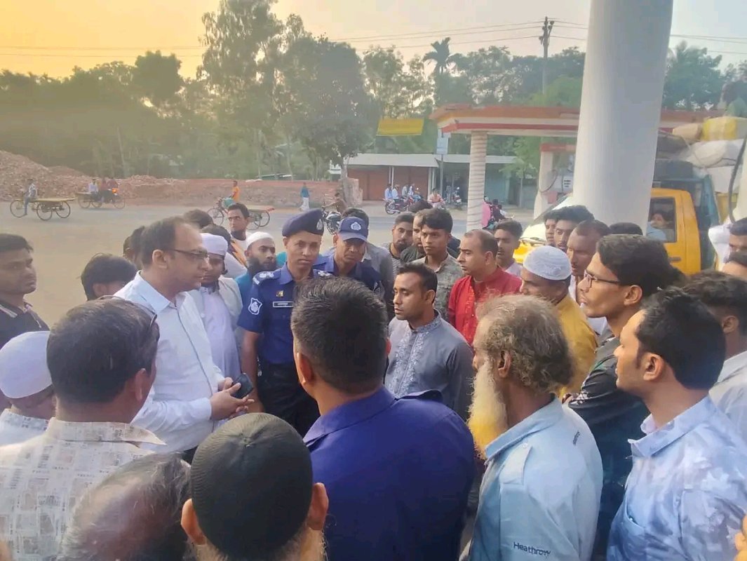 জামালপুরে জ্বালানি তেল বিক্রয় তদারকিতে অভিযান, খোলা ডিজেল বিক্রিতে জরিমানা